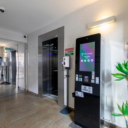Erik Langer Pedrocchi Suites Padua Exterior foto