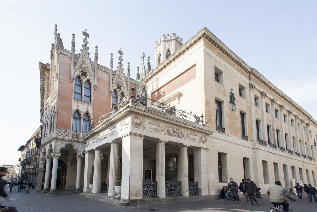 Erik Langer Pedrocchi Suites Padua Exterior foto