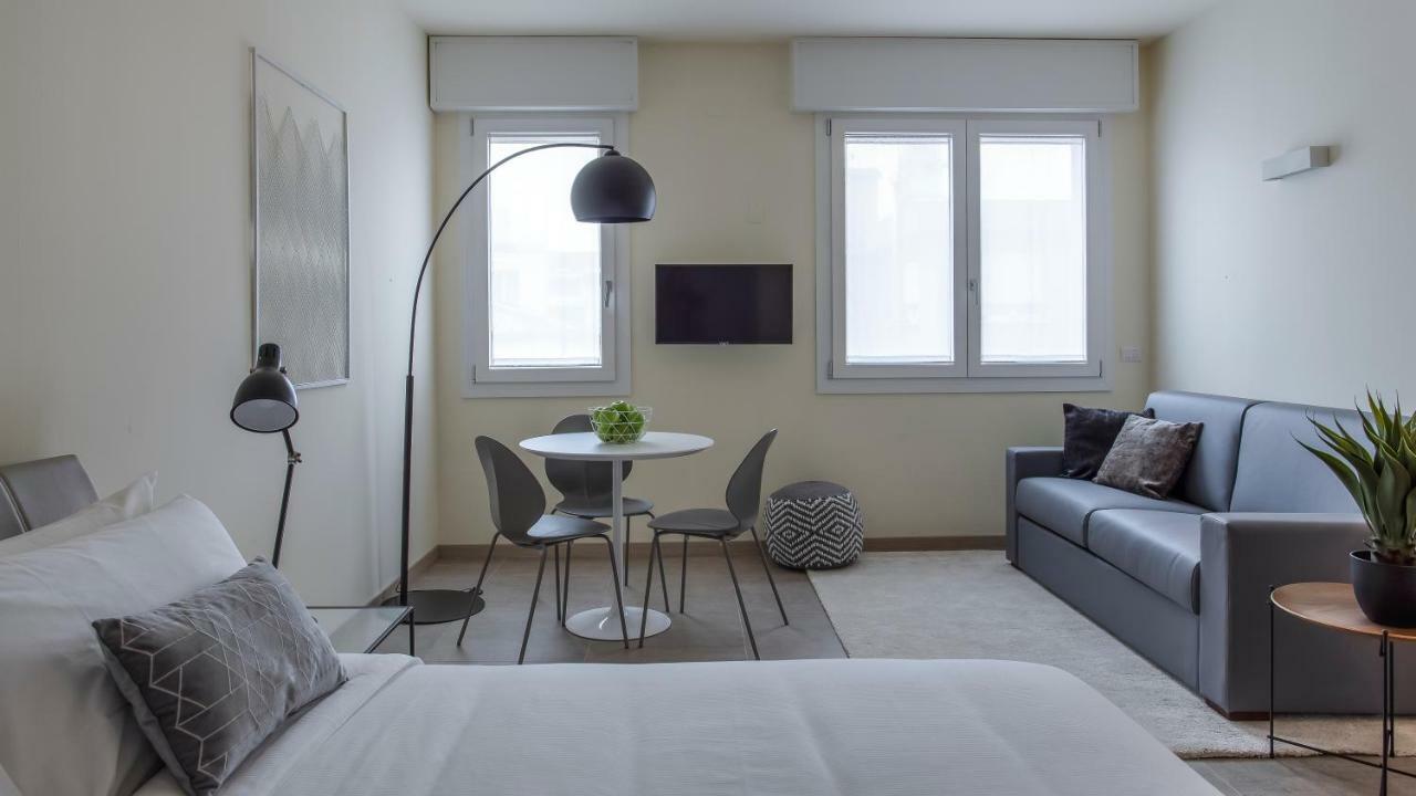 Erik Langer Pedrocchi Suites Padua Exterior foto